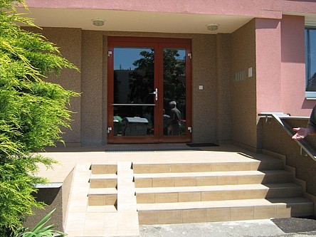 Vchodové rekonštrukcie